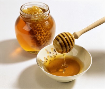 Proprietà curative e benefici del miele