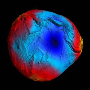 Geoide ottenuto nel 2011 con le misure del potenziale gravitazionale terrestre effettuate dal satellite ESA GOCE. In rosso i valori di gravità più alti della media, in blu quelli più bassi. Un forte terremoto provoca spostamento di masse e conseguenti modificazioni del campo gravitazionale locale. Crediti: ESA/HPF/DLR